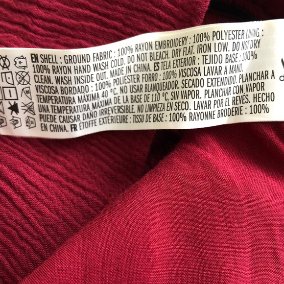 Forever 21 Romper with Boho Floral Embroidery Sz S - Picture 8 of 8